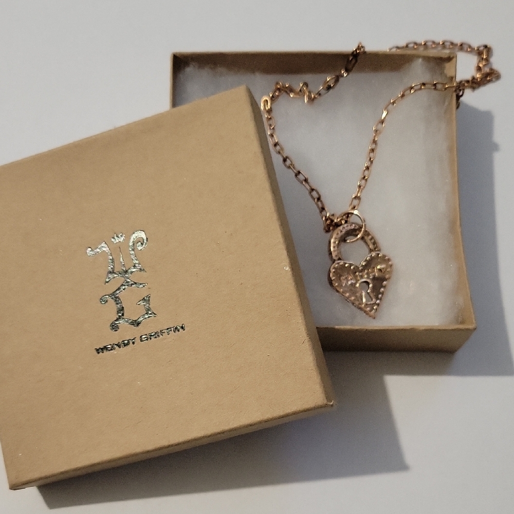 Elegant 14kt vermeil Rose Gold Heart Necklace by